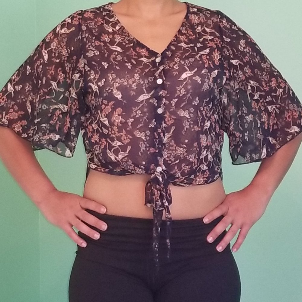 3/4 Sleeve Crop Top